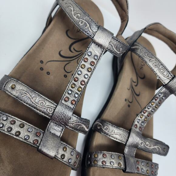 Taos Taos Replay Abeo Biosystem Sandals Women 10 Pewter Leather Stud Embroidered - Picture 2 of 15